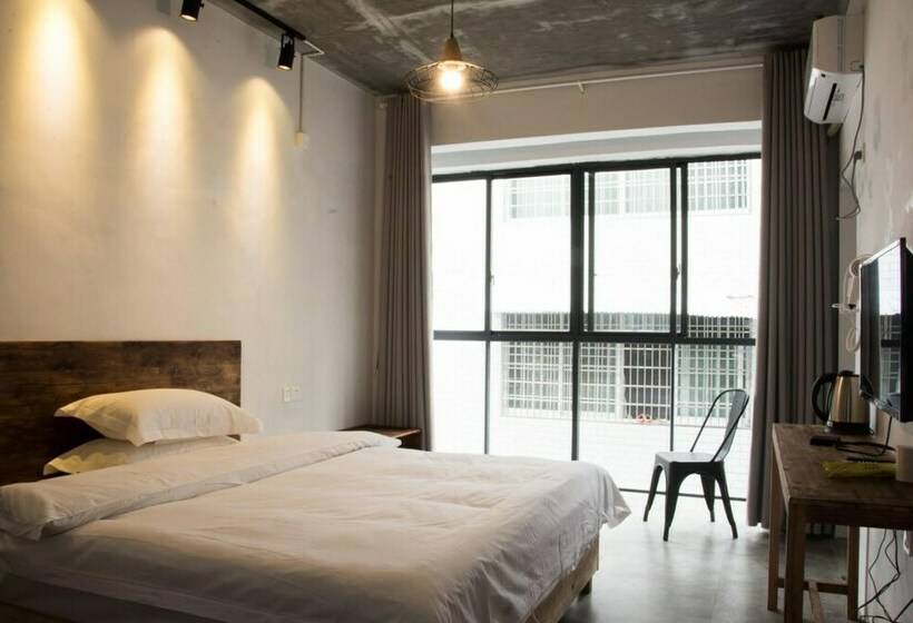 スタンダードルーム, Geographer Hostel
