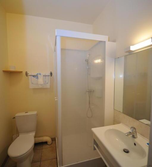 Номер Стандарт Трехместный, Hôtel Les Bateliers