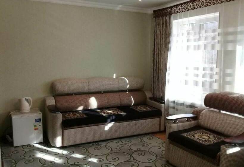 اتاق لوکس, Bashnya