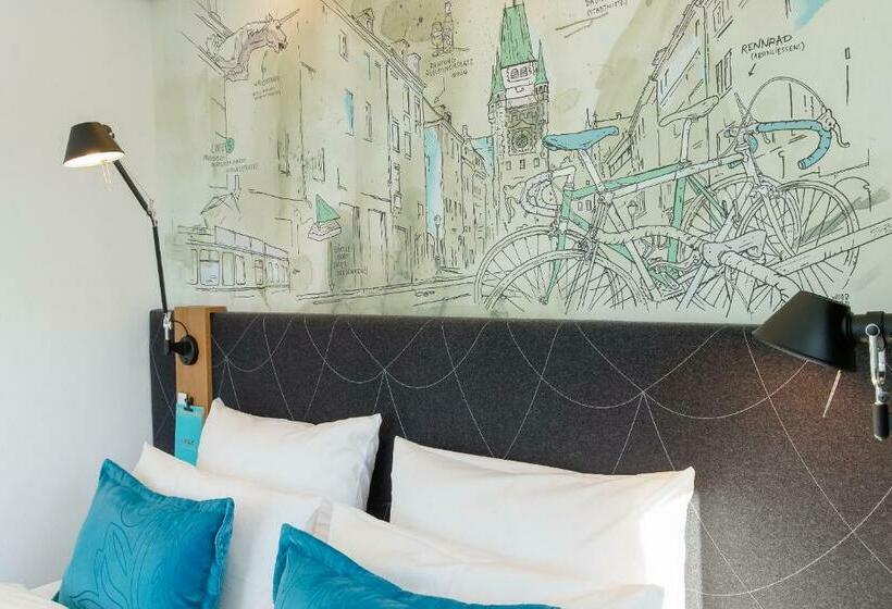 Номер Стандарт, Motel One Freiburg