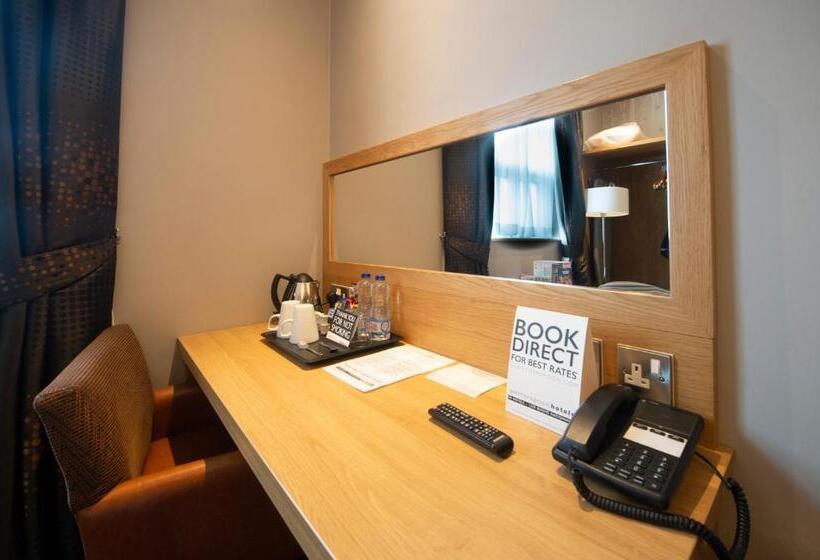 اتاق استاندارد, Sandford House Hotel Wetherspoon