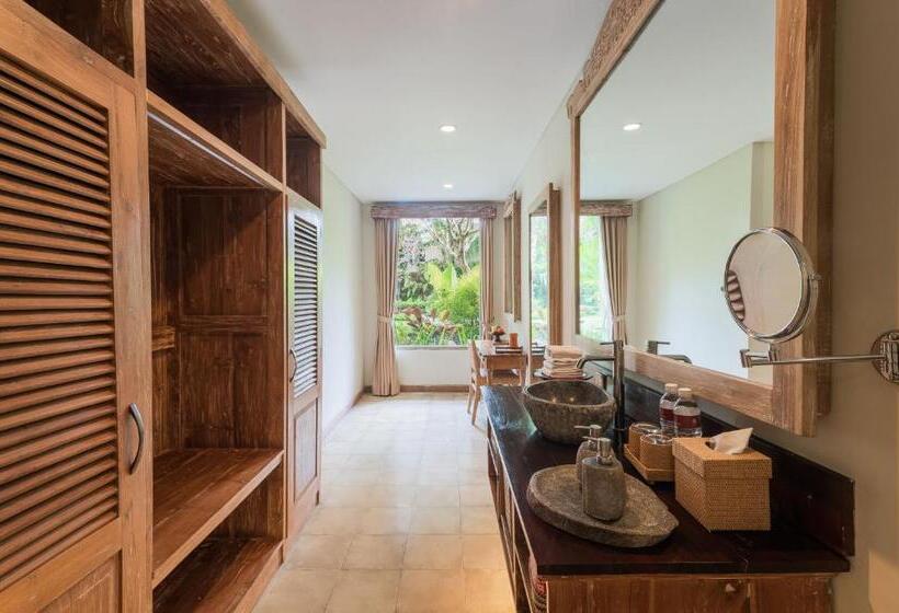 Suite, The Udaya Resorts And Spa