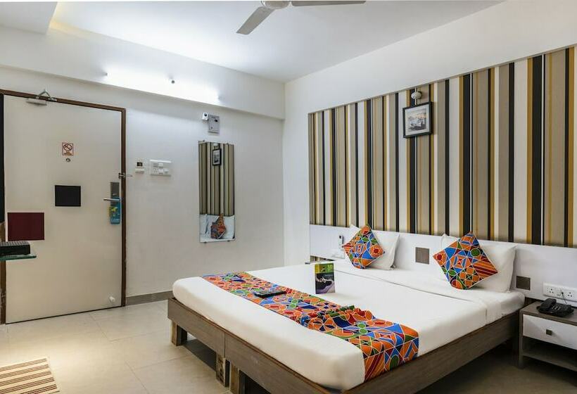 Номер Deluxe, Fabhotel Brook Elan Viman Nagar