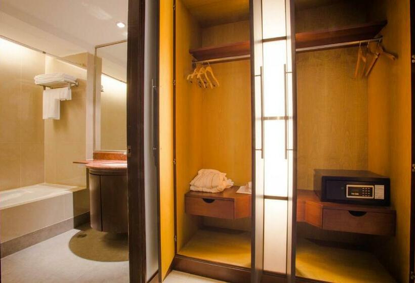 Номер Superior Вид на Город, Fortune Hotel Korat  Sha Plus