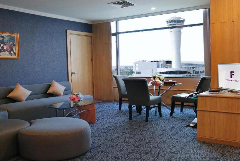 Люкс, Fortune Hotel Korat  Sha Plus