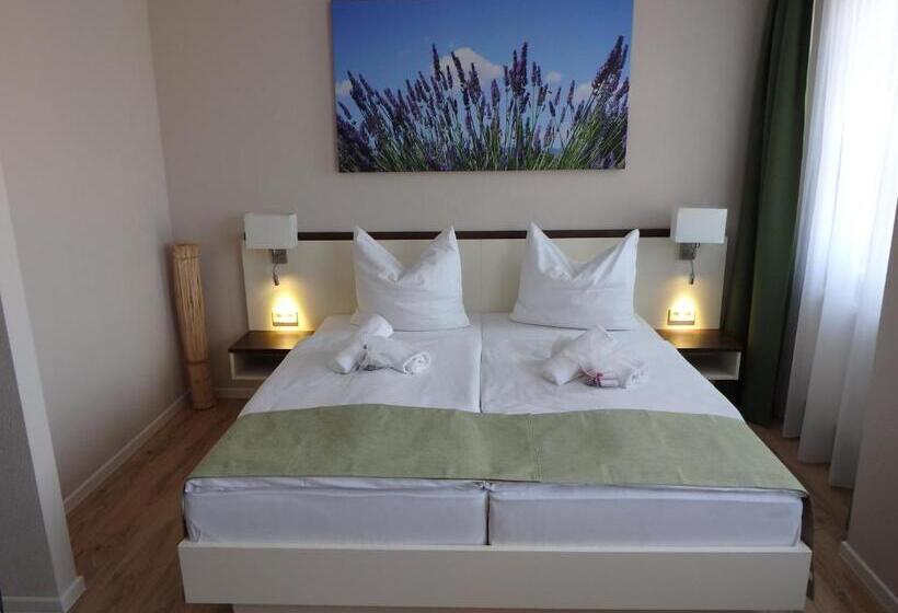 Полулюкс, Garni Hotel Lavendelhof