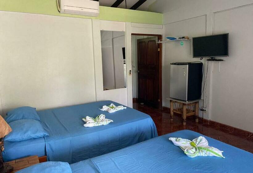 Quarto Estandar, Cabinas Bahía Uvita   Marino Ballena National Park Lodge