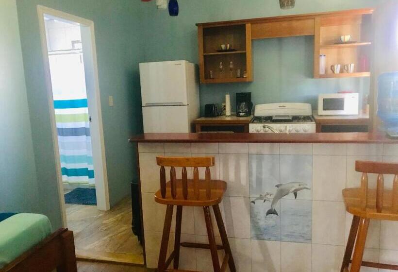 بانگلوی استاندارد, Tilt Ta Dock Resort Belize