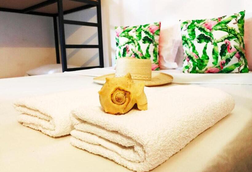 اتاق استاندارد با سرویس بهداشتی مشترک, Casa La Bella Samaria Boutique