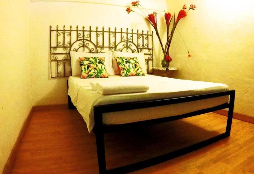 اتاق استاندارد با سرویس بهداشتی مشترک, Casa La Bella Samaria Boutique