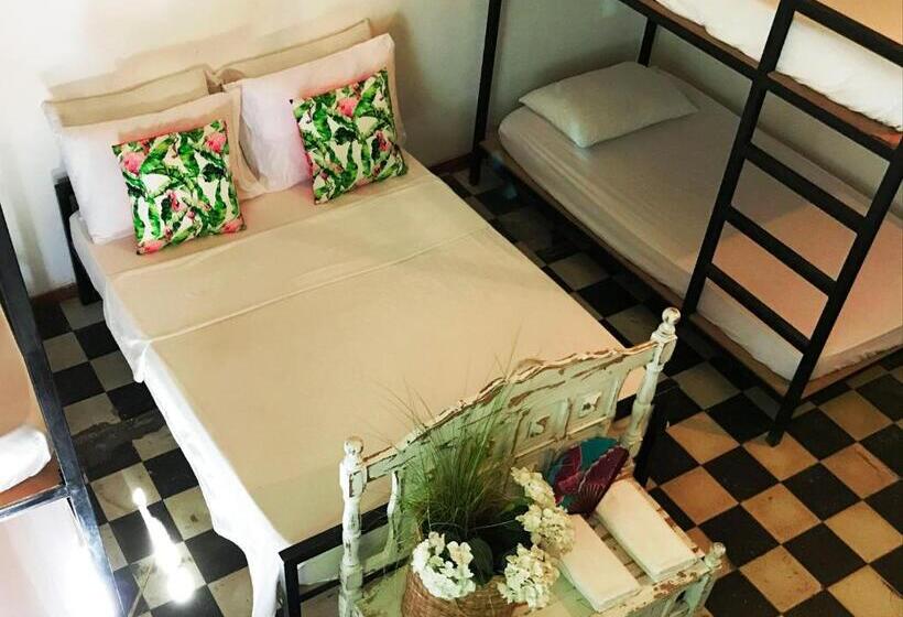 اتاق استاندارد با سرویس بهداشتی مشترک, Casa La Bella Samaria Boutique
