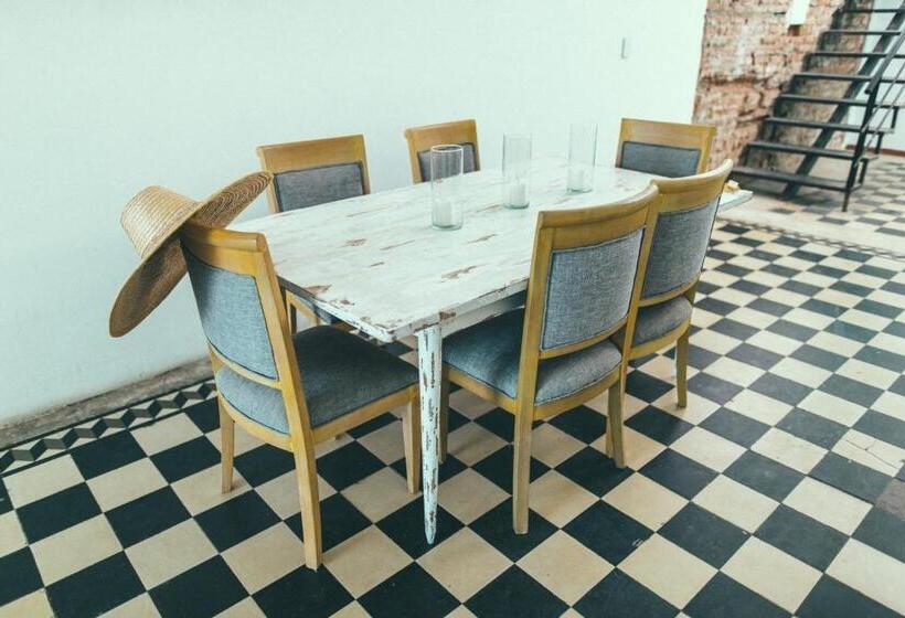 اتاق خانوادگی, Casa La Bella Samaria Boutique