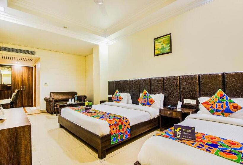 اتاق خانوادگی, Fabhotel Aaykay Model Town