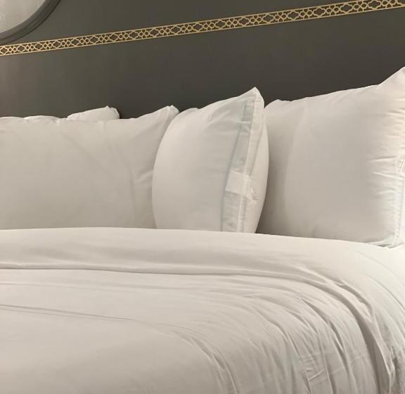 سوئیت پرزیدنت, Chateau Suites