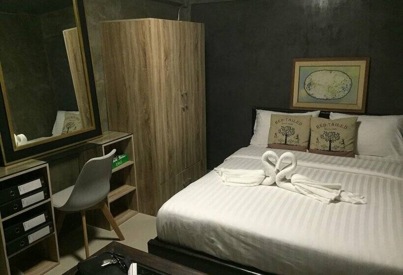استودیوی استاندارد, Loft 21 Apartment Romklao