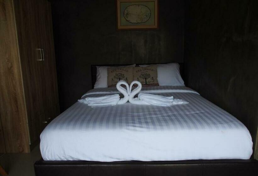 استودیوی استاندارد, Loft 21 Apartment Romklao