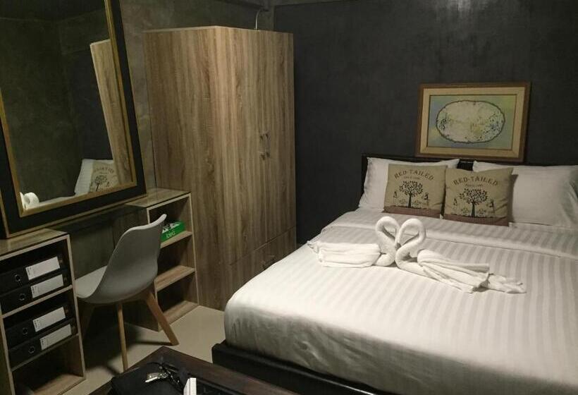 استودیوی استاندارد, Loft 21 Apartment Romklao