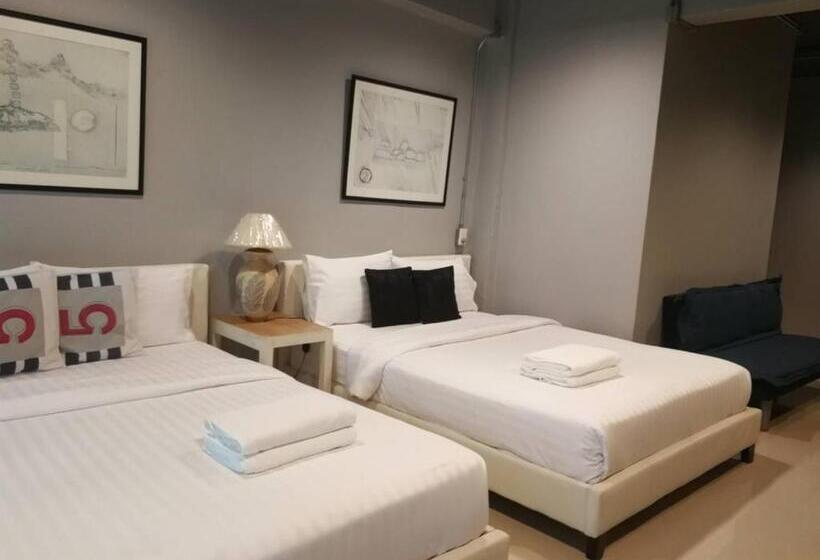 اتاق لوکس, Loft 21 Apartment Romklao