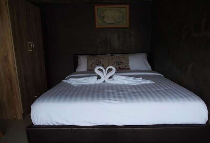 استودیوی استاندارد, Loft 21 Apartment Romklao