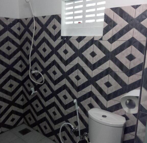 اتاق اکونومی, Nilaveli Beach Rooms