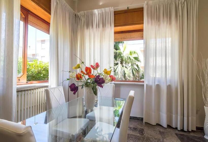 Семейное Студио, Villa Lazzari B&b Tra I Due Mari