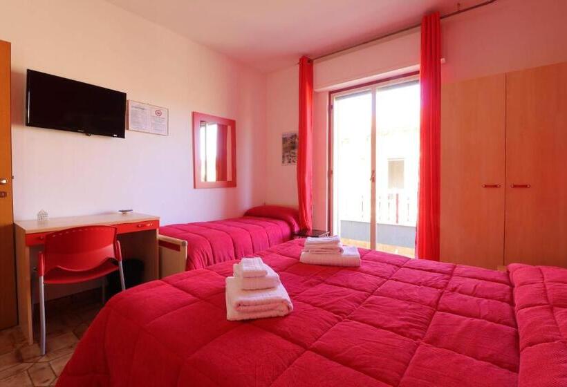 اتاق استاندارد سه نفره, B&b Spiaggia Di Ponente