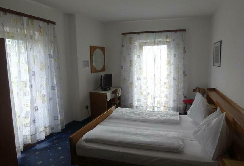 Номер Стандарт, Pension Hasslhof
