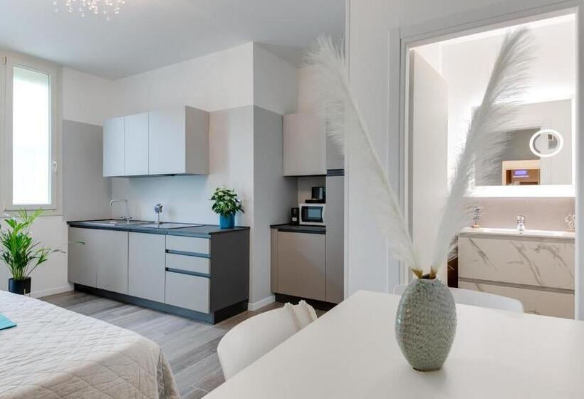 آپارتمان 1 خوابه با چشم‌انداز باغ, Elegance Suite Apartments