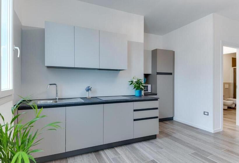 آپارتمان 1 خوابه با چشم‌انداز باغ, Elegance Suite Apartments