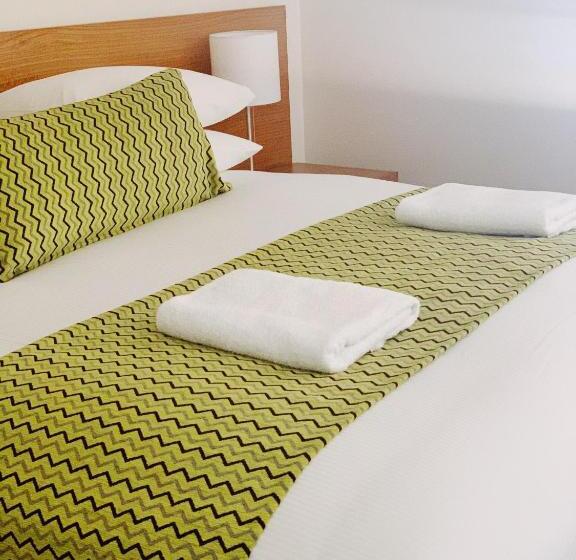 Студия Deluxe, Red Earth Motel