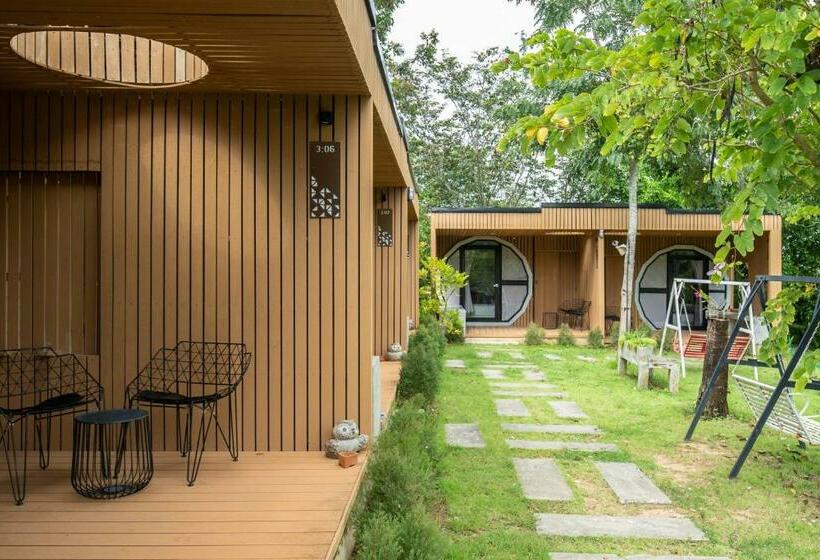 이코노미 룸, Veravian Resort