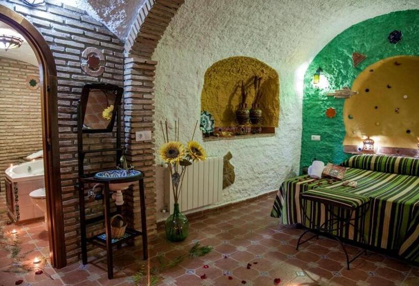 Апартаменты 3 Спальни, Casas Cueva Cazorla