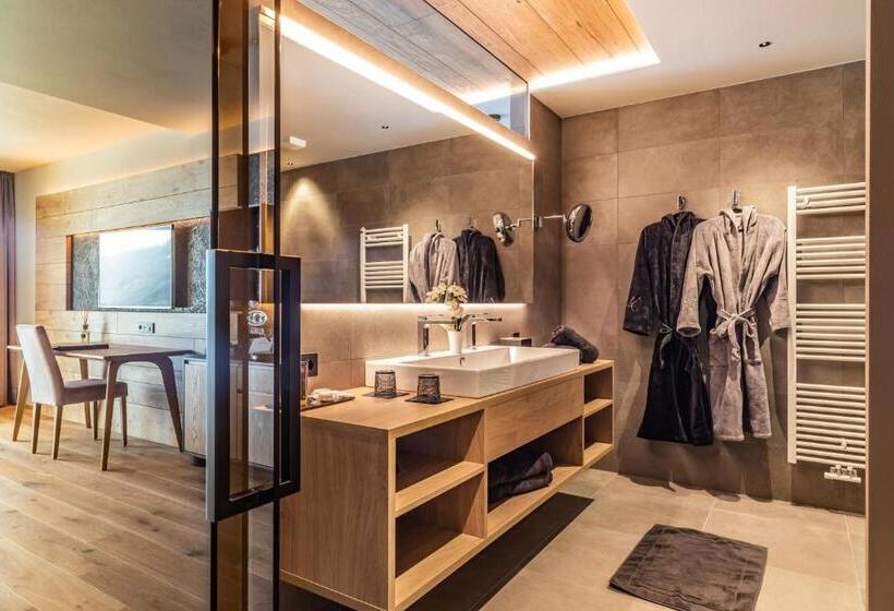 Полулюкс Вид на Горы, Boutique Hotel Kircher