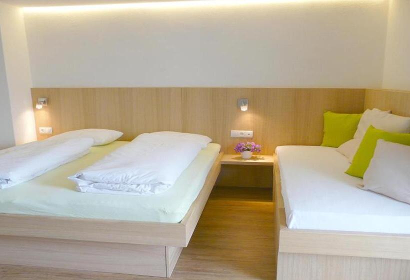 Трехместный Номер Стандарт с Видом, B & B Apartments Ortlerblick