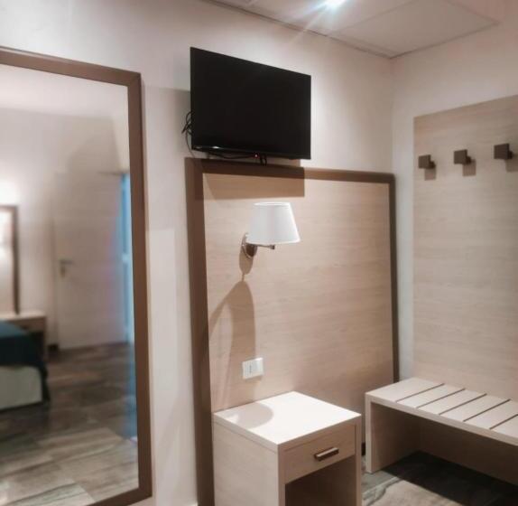 Chambre Standard, Holiday