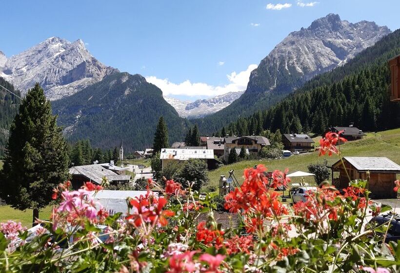 标准间带山景, Albergo Majorka