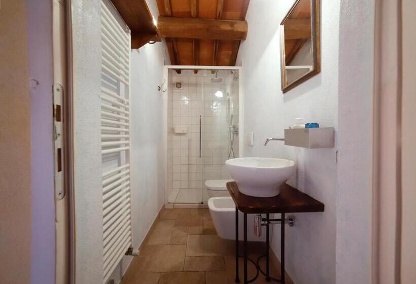 غرفة قياسية, Fattoria Poggerino