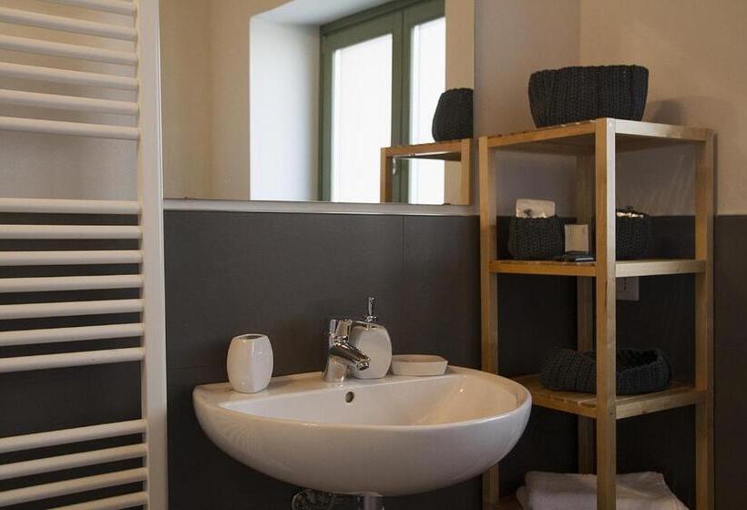 Quarto Estandar para Deficientes Físicos, La Corte Di Anna Agriturismo