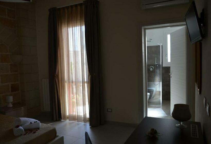 اتاق استاندارد سه نفره, B&b Albatros