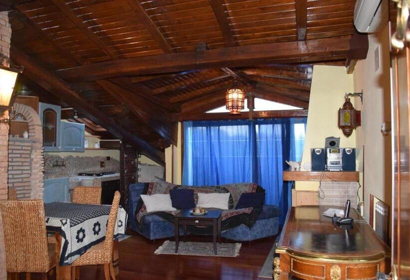Полулюкс Одноместный с Террасой, B&b Vittoria Colonna