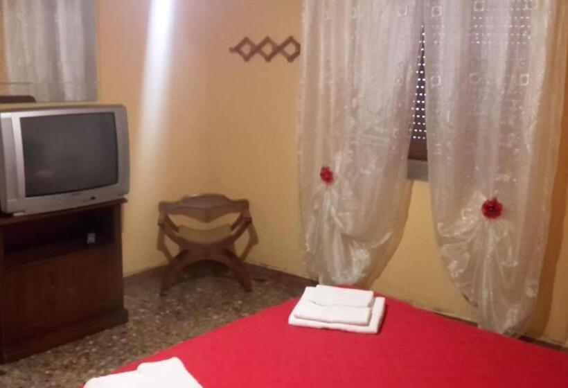 Standard room with outdoor bath, Affittacamere Di Fabio Principale