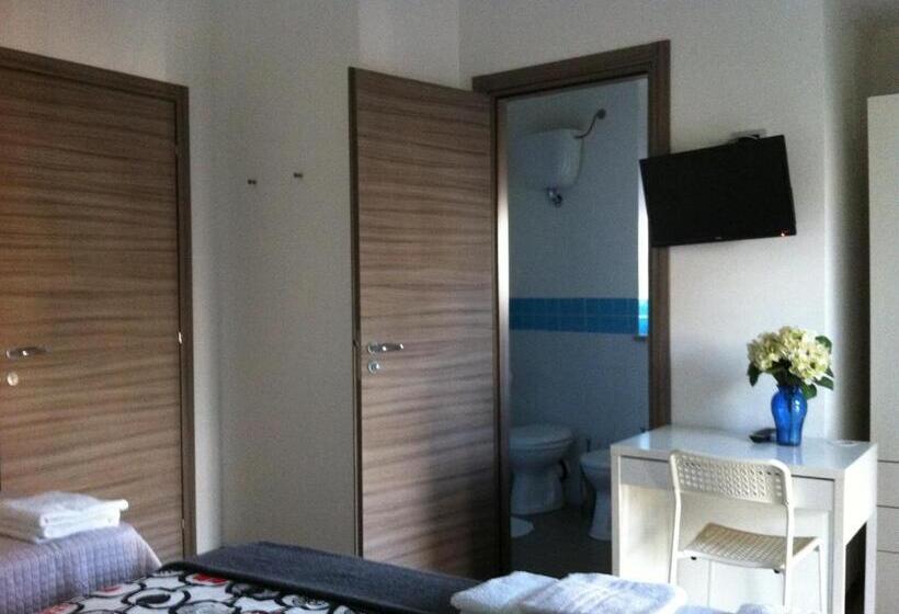 Номер Стандарт с Балконом, Casa Natia