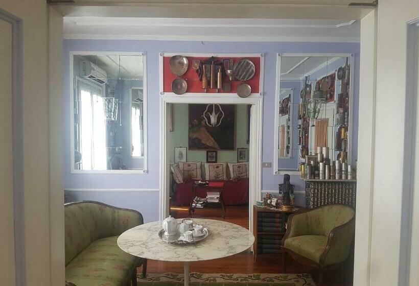 سوییت لوکس, Villa Leonati