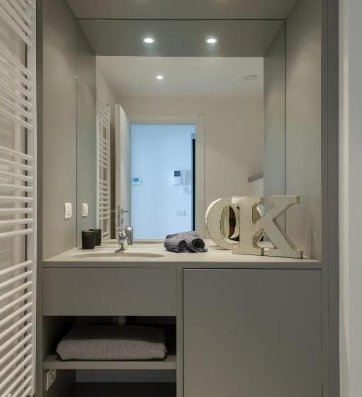 1 Bedroom Apartment Lake View, Filario Hotel & Residences