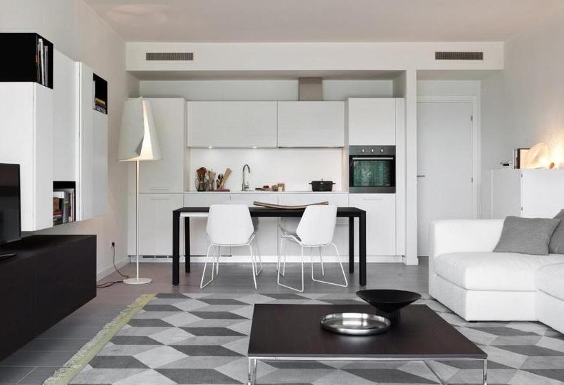 1 Bedroom Apartment Lake View, Filario Hotel & Residences