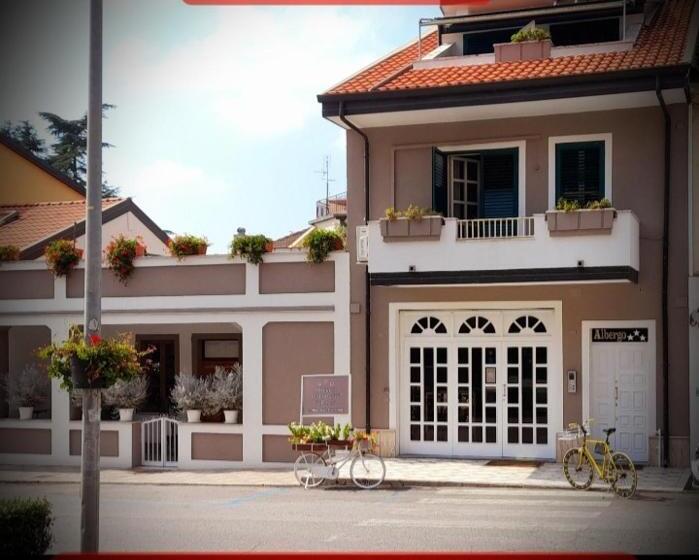 Номер Стандарт Трехместный, Albergo B&b Ristorante Grace