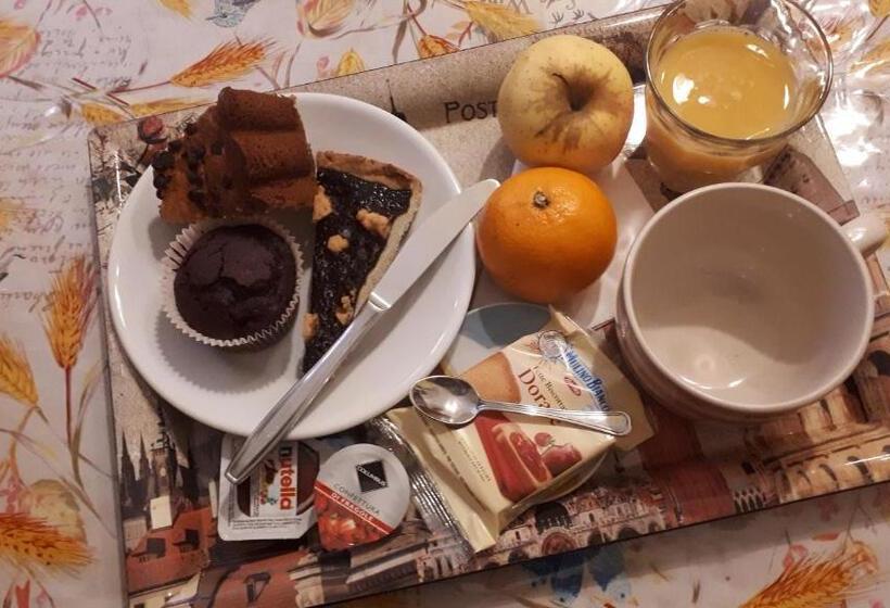 اتاق استاندارد چهارنفره با بالکن, La Casa Dei Nonni B&b