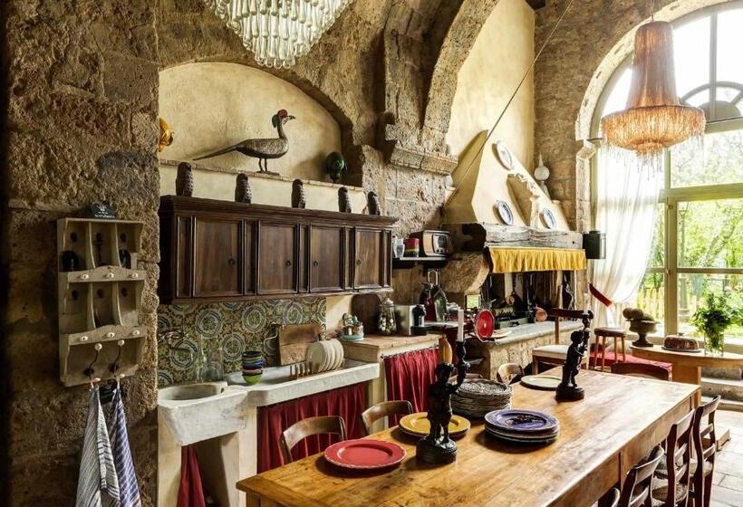 Дом 4 Спальни, Corte Della Maesta Antica Residenza