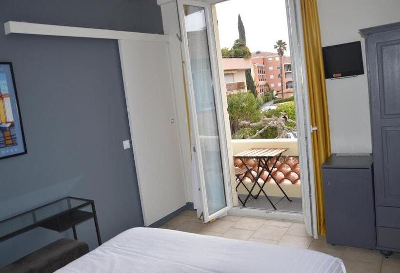 Номер Superior, Le Castellamar