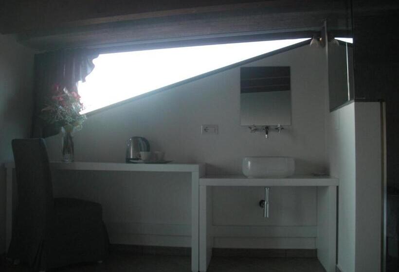 Полулюкс, B&b Radici24